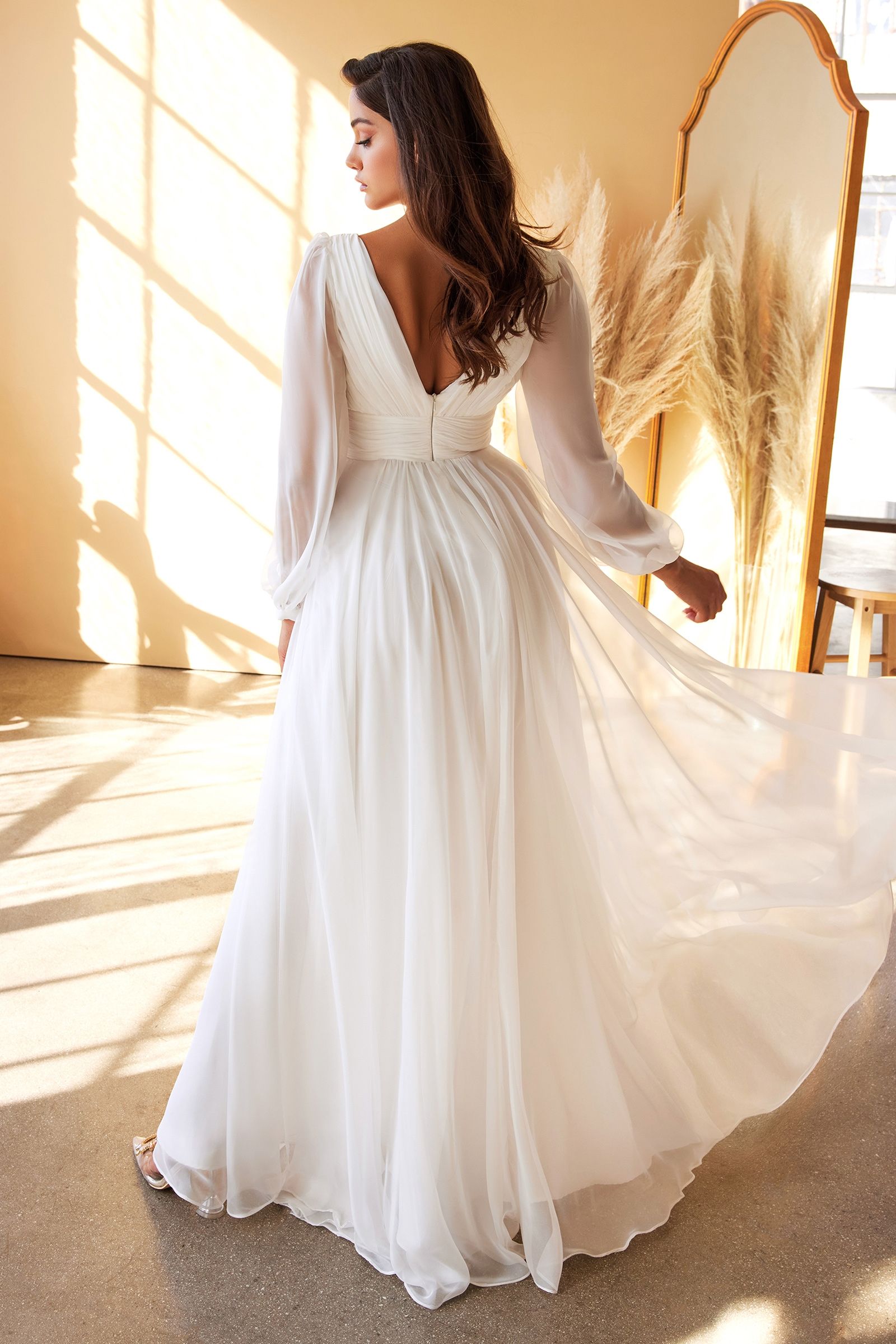 Love is in the Air | Chiffon Long Sleeve Bridal Gown | LaDivine CD0192