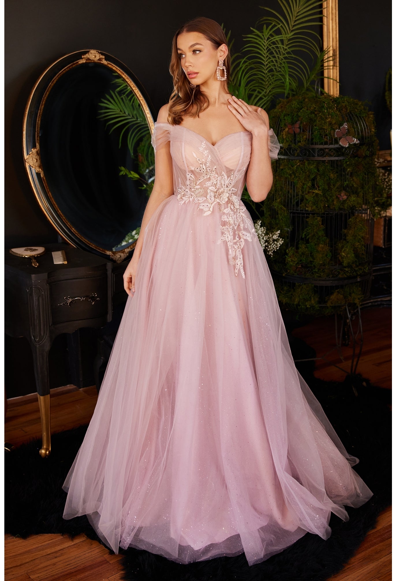 Lovesome | Layered Tulle A Line Gown | LaDivine CD3394